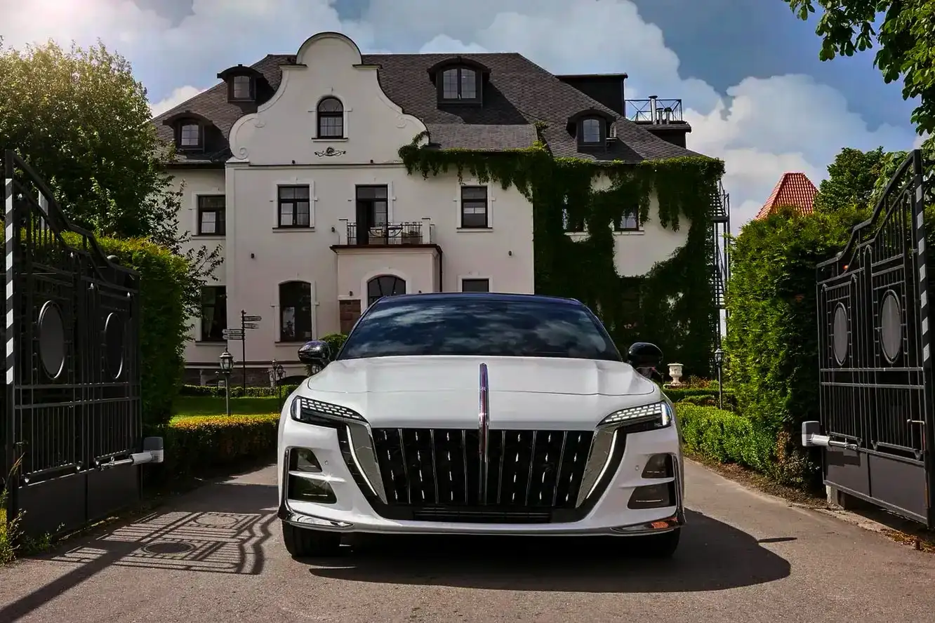 Minden kínai autó egyforma? – Vakteszt Hongqi, Lixiang és Voyah között, amitől leesik az állad