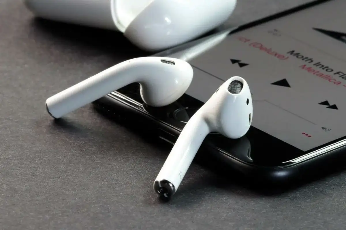 A légitársaságok szigorítják a szabályokat: a népszerű eszköz már nem adható fel poggyászként