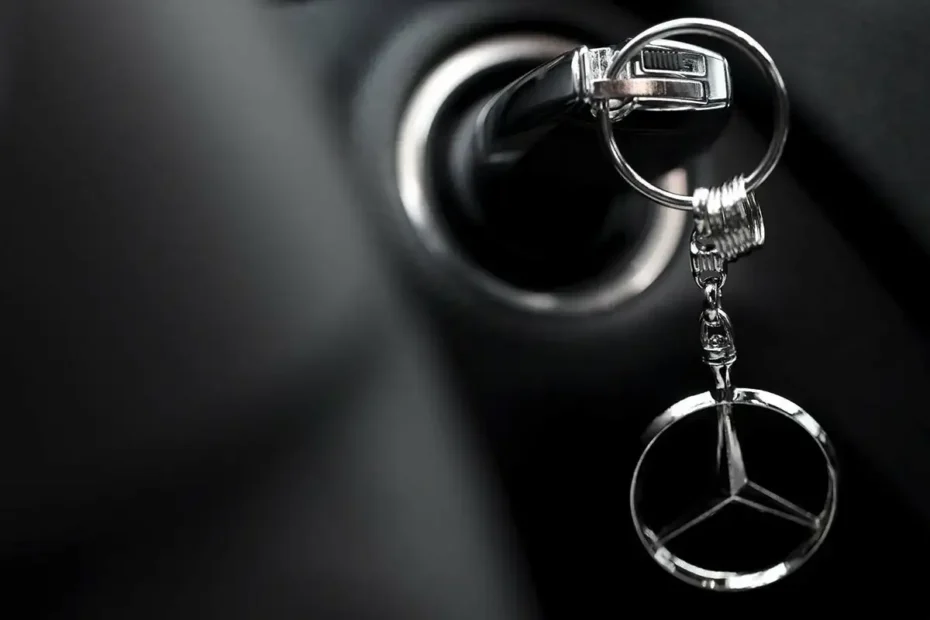Miért csomagolják fóliába a luxusautók kulcsát a tulajdonosok? A válasz meg fog döbbenteni