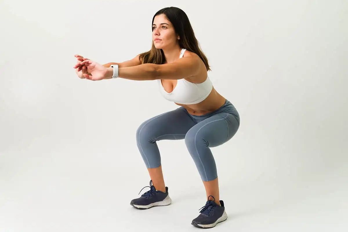 5 leghatékonyabb gyakorlat kerek, erős popsihoz – otthon vagy teremben, súly nélkül is