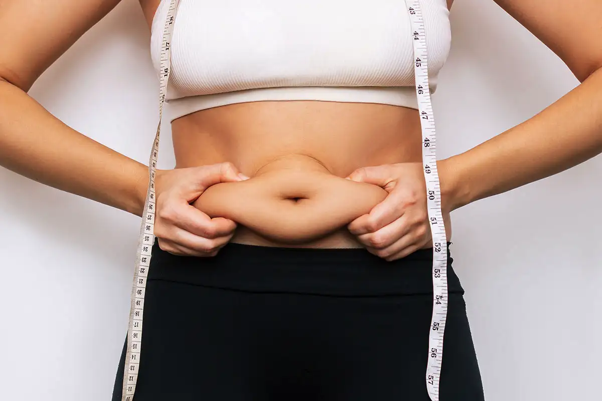 Miért olyan makacs a hasi zsír: 9 tudományos ok, amiért egyszerűen nem akar eltűnni