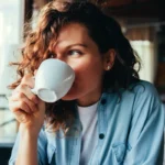 Tényleg tilos éhgyomorra kávét inni? A gasztroenterológus végre pontot tesz a végére