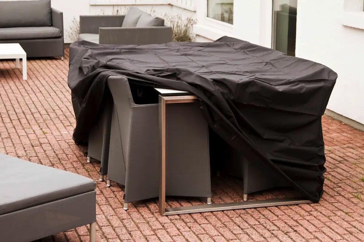 Hogyan védd meg a kerti bútorokat télire? – így maradnak újszerűek jövő nyárra is