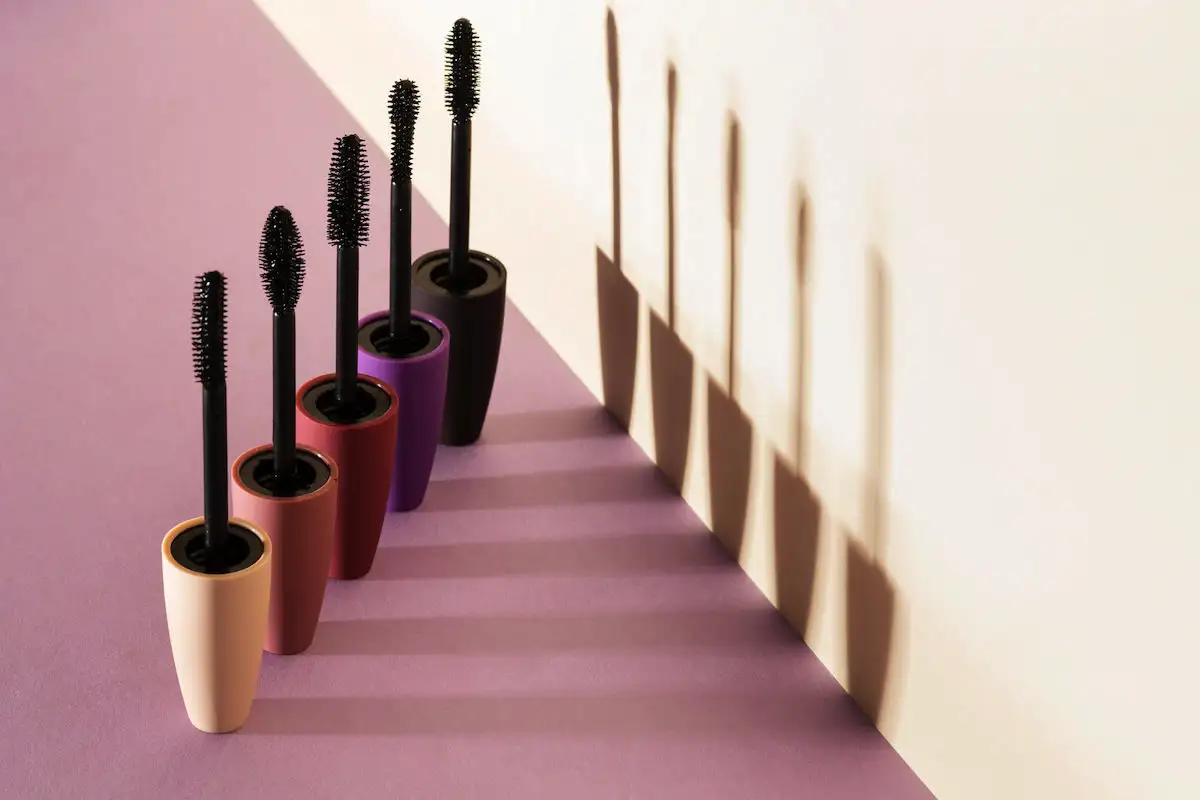 Így mentsd meg a kiszáradt spirált – a sminkesek titkos trükkje, amitől újra olyan lesz, mintha tegnap vetted volna