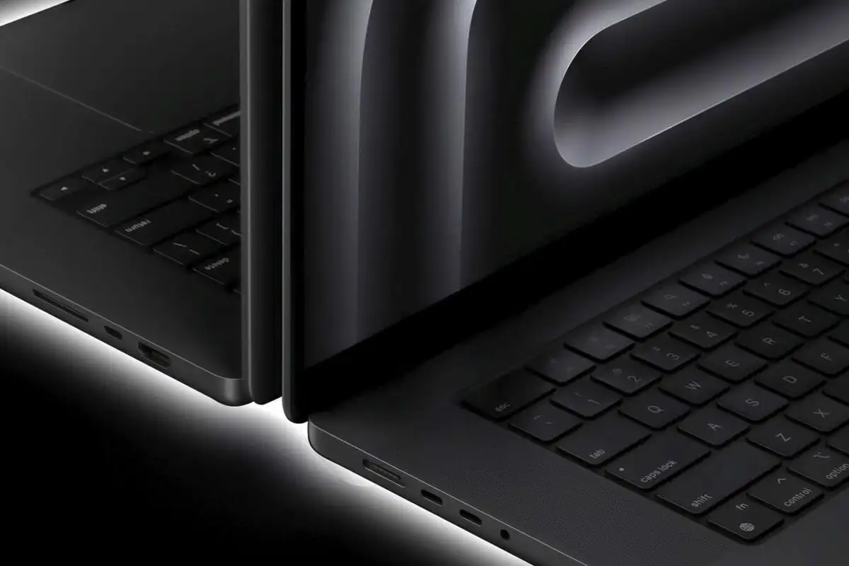 Új MacBook Pro M5: már két hét után recseg, mint egy régi ajtó – az Apple szerint „ilyennek terveztük”