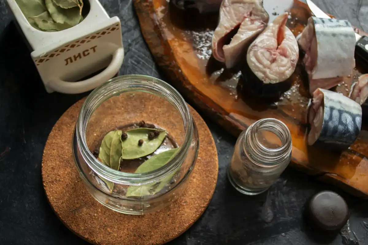 Makréla lúdban, mint lazac: ínycsiklandó marinált hal 5 perc alatt