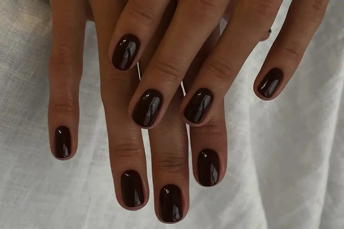 Merlot, pezsgő, fenyő: 6 téli manikűr varázs