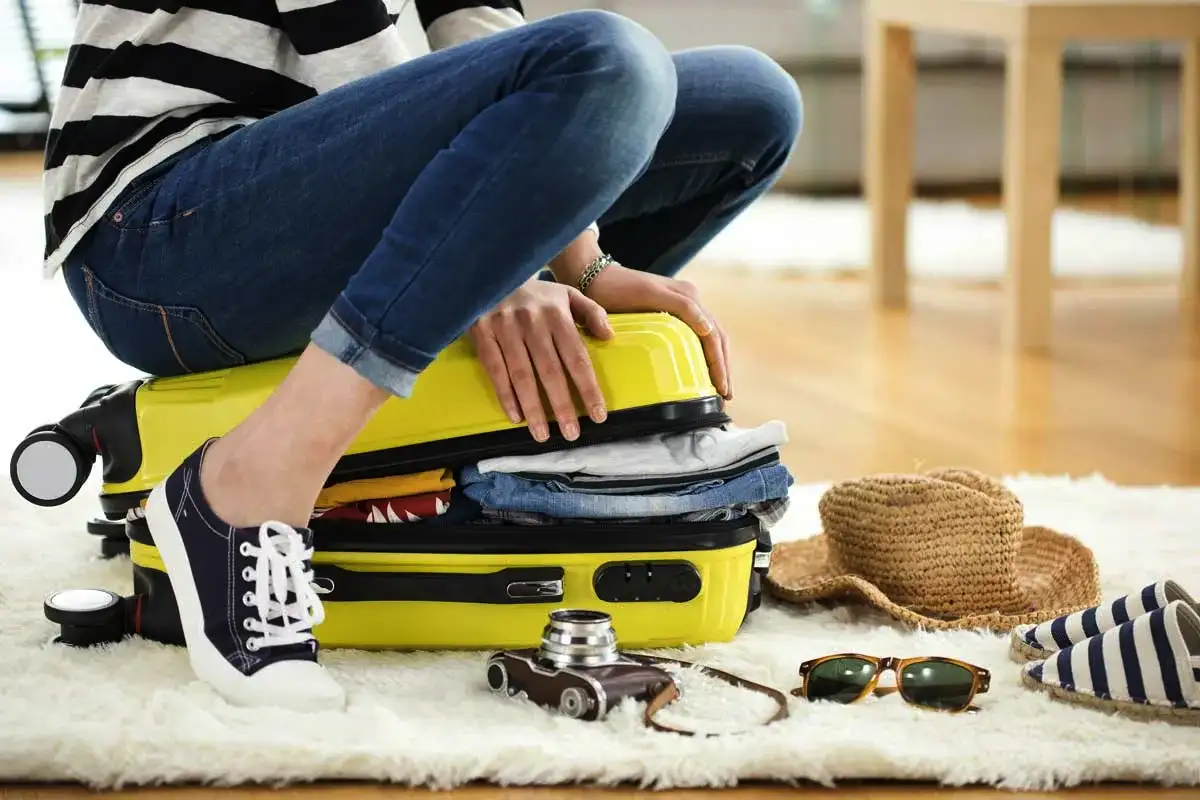 3 dolog, amit minden profi mindig megcsinál otthon nyaralás előtt – és te is nyugodtan hátradőlhetsz