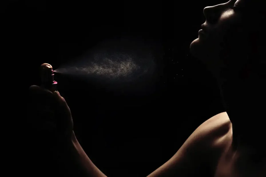 Egy fújás, és otthon vagy – miért gyógyít a kedvenc parfümöd jobban, mint bármi más