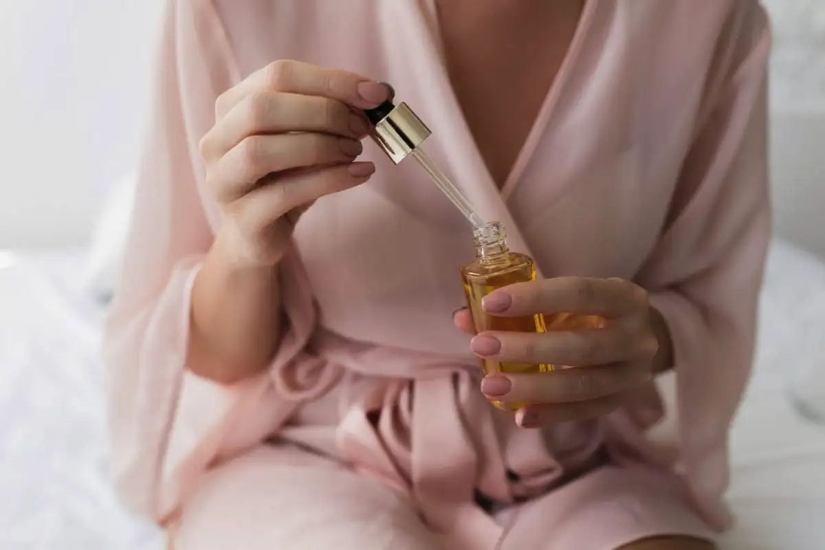 Retinol: A bőrápolás szupersztárja – 9 tipp a biztonságos használathoz és maximális hatáshoz