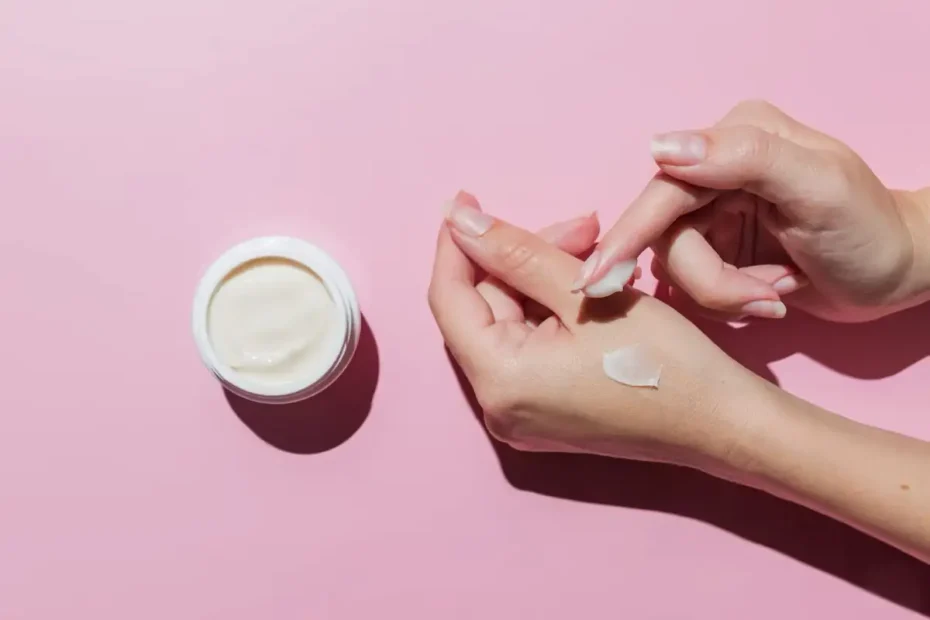 Retinolos kézkrémek: ugyanúgy szuperek, mint az arcon – sima, feszes, fiatalos kezek