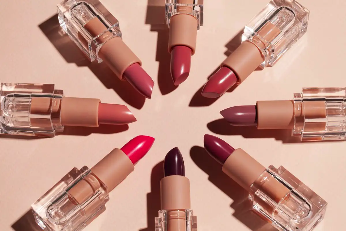 4 rúzsárnyalat, ami fiatalít és eltünteti a fáradtságot az arcról