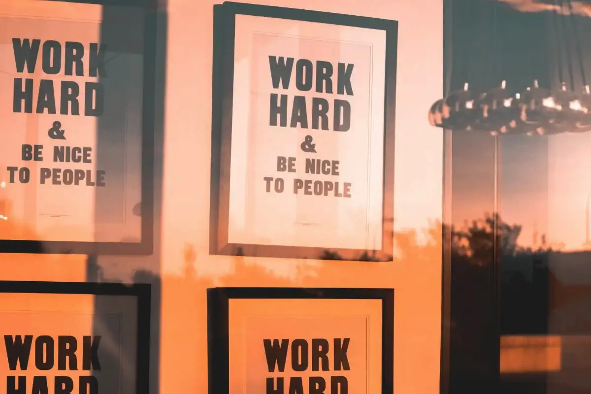 Az „iskola-munka-nyugdíj” modell csődöt mondott: itt az új siker képlet, amit most érdemes követni