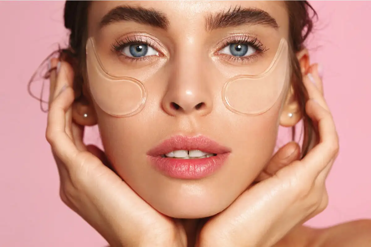 Miért ne viselj szemtapaszt smink fölött: kockázatok, amikről nem tudtál