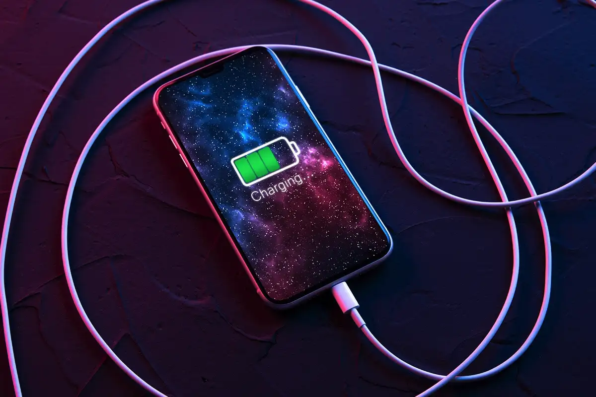 A „20-80” szabály: tényleg nem szabad 100%-ra tölteni és 0%-ra meríteni a telefont?