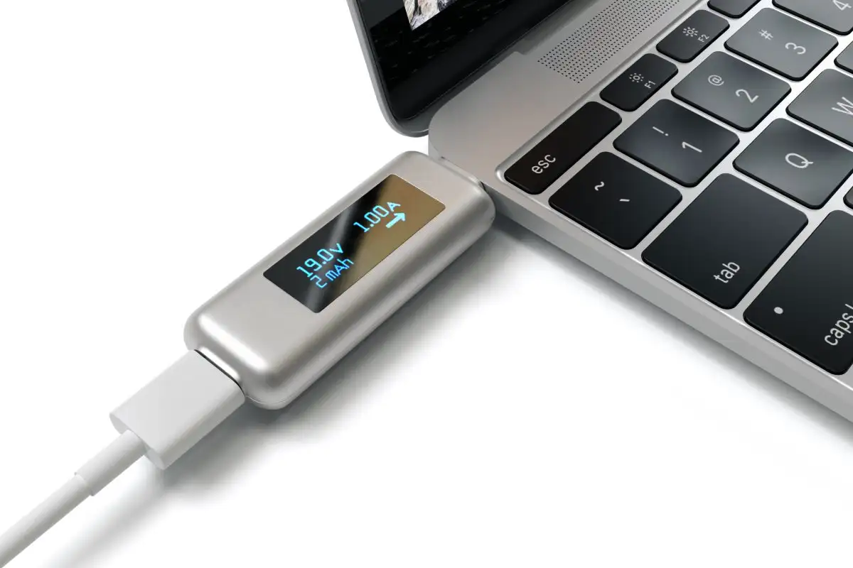 5 váratlan kütyü, amit simán bedughatsz a számítógéped USB-portjába