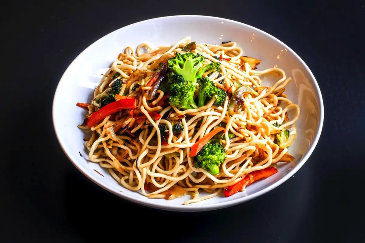 A 2 perces instant tészta, amitől a vendégek azt hiszik, hogy egy szöuli ramenbárban ülnek – a titok, amitől a bolti tészta íze profi szintre emelkedik