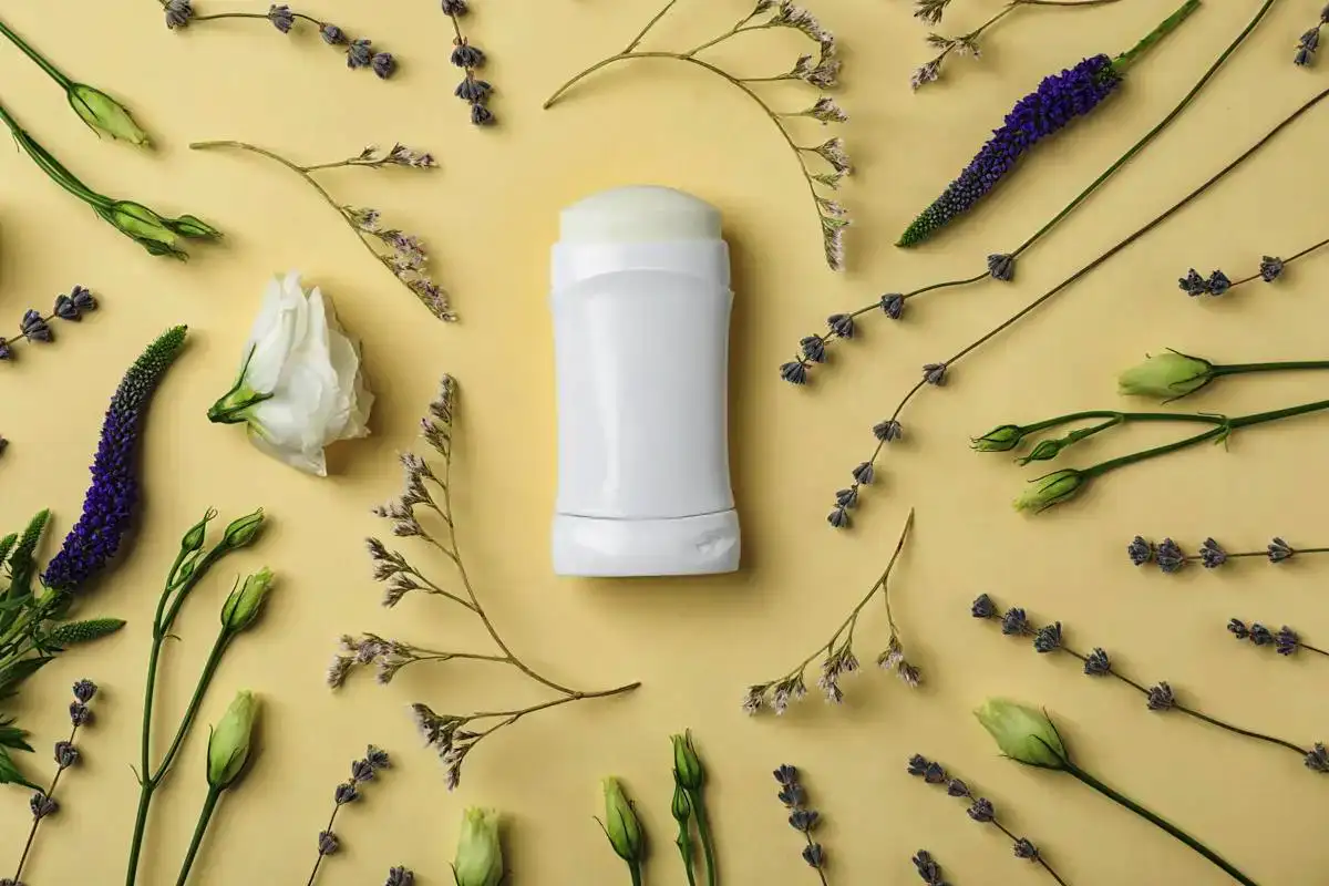 A „natúr dezodor” illúziója – miért nem mindig jobb az, ami „vegyszermentes”